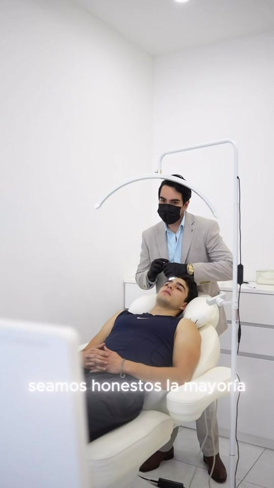 Post 2 by AVORIA AESTHETIC CLINIC on TikTok (video)