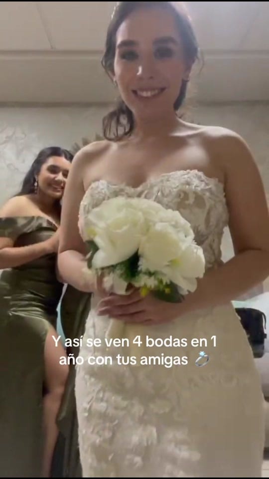 Post 8 by C.D Carolina Espinoza on TikTok (video)