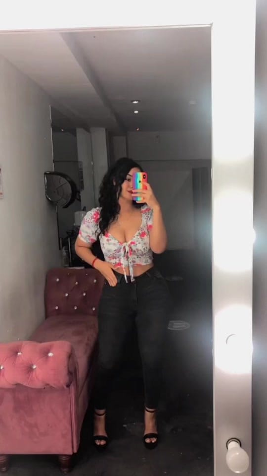 Post 10 by Sarah <3 on TikTok (video)
