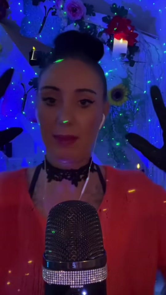 Post 6 by 𝐒𝐚𝐬𝐨𝐮𝐧𝐞 𝐀𝐒𝐌𝐑 🎙🐦 on TikTok (video)