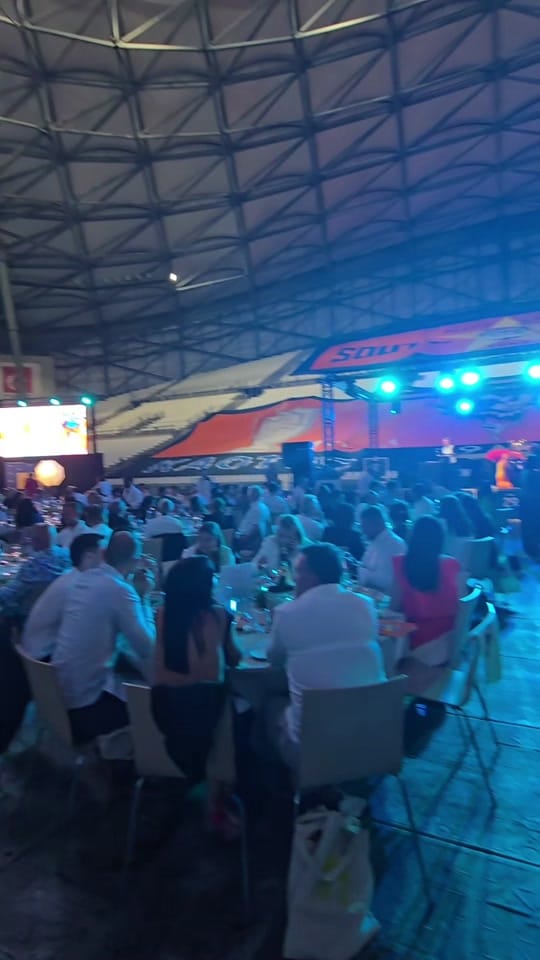 Post 8 by Dona Artiste Peintre on TikTok (video)