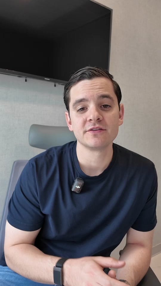 Post 1 by Dr. Enrique Villanueva on TikTok (video)