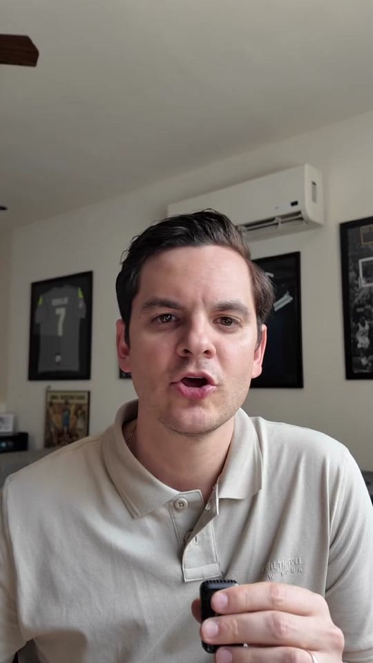 Post 4 by Dr. Enrique Villanueva on TikTok (video)