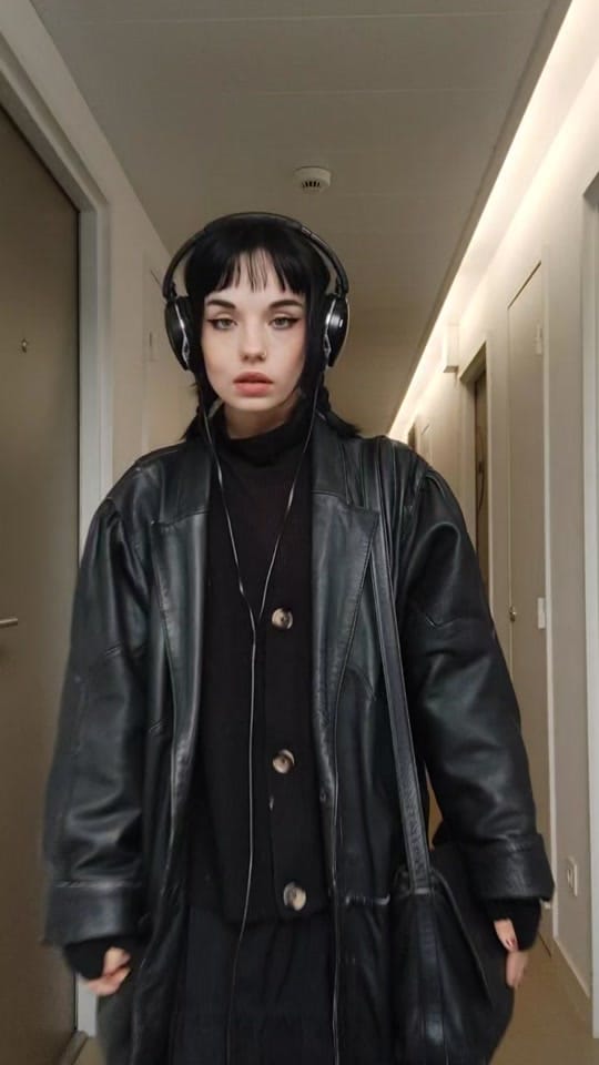 Post 10 by Kiki 🦇 on TikTok (video)