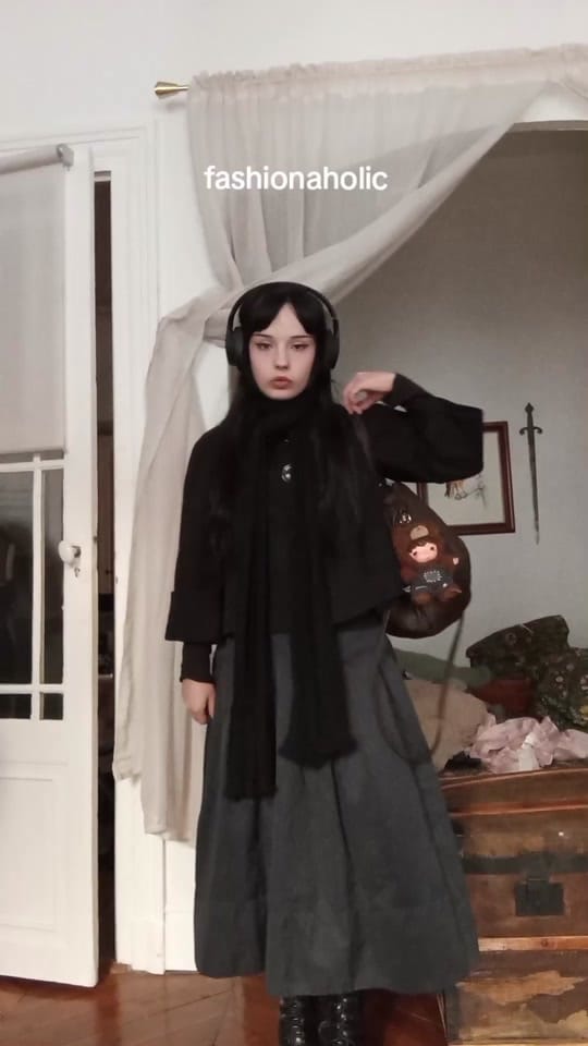 Post 4 by Kiki 🦇 on TikTok (video)