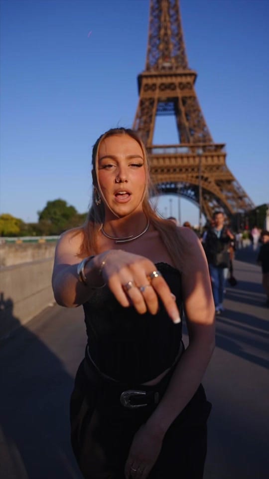 Post 2 by LILOU on TikTok (video)