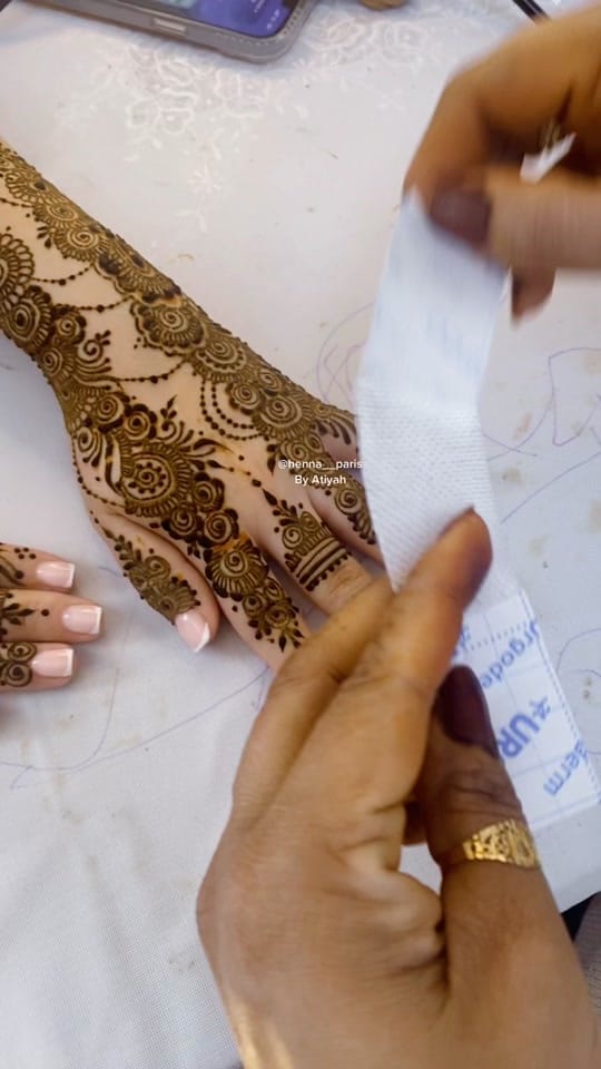 Post 9 by Henna paris ( Atiyah 🇮🇳 ) on TikTok (video)
