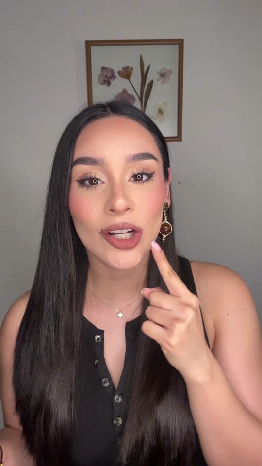 Post 2 by Fernanda Mejía on TikTok (video)
