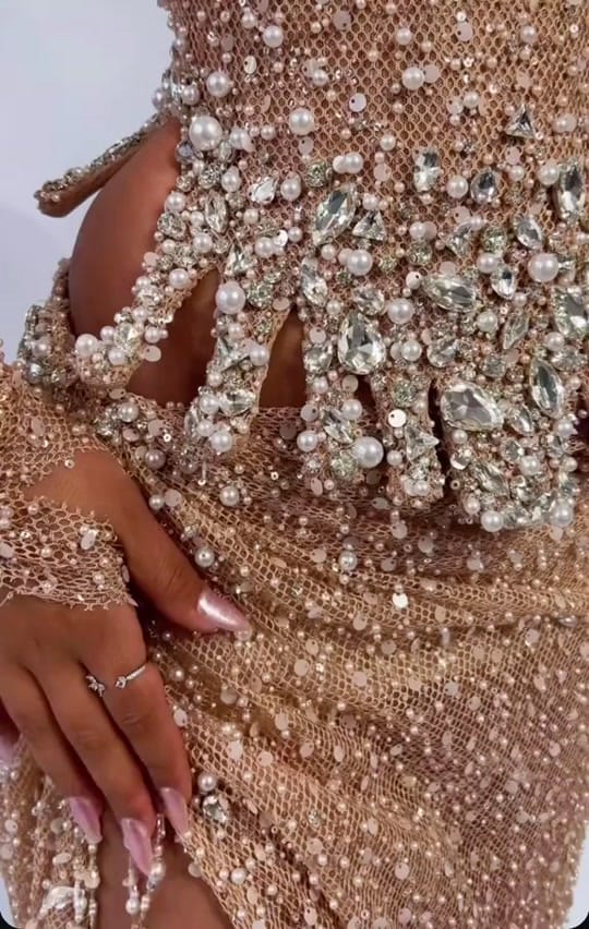 Post 5 by -DREAMDRESS- on TikTok (video)