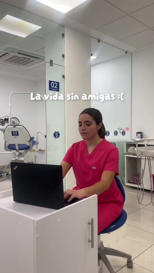 Post 5 by C.D. Georgina Carrión on TikTok (video)