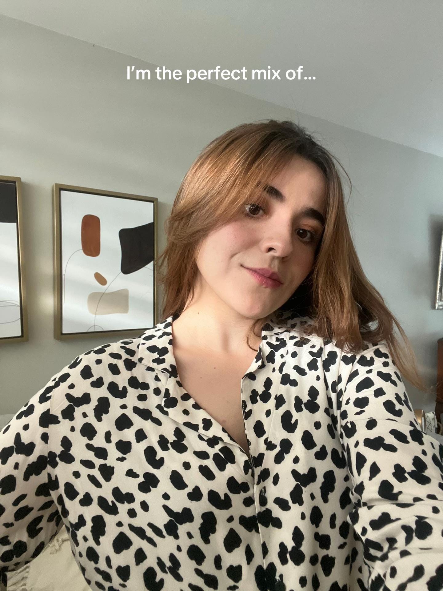 Post 2 by C.D. Georgina Carrión on TikTok (video)