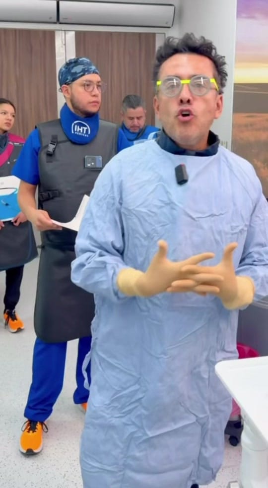 Post 3 by Dr. Juan Carlos Pérez-Alva on TikTok (video)