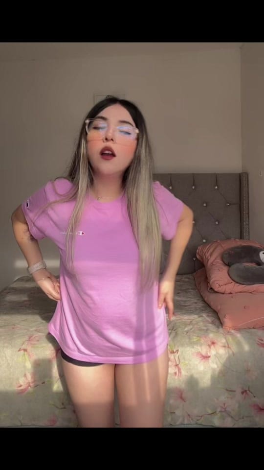 Post 7 by 𝓓𝓮𝔂𝓪𝓷𝓲𝓻𝓪 🎀 on TikTok (video)