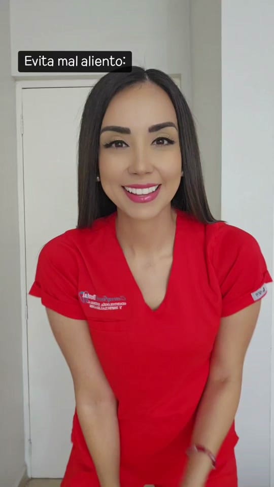 Post 2 by Dra. Denisse Pantoja on TikTok (video)