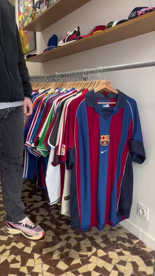 Post 10 by Lineup Vintage Football Shop on TikTok (video)