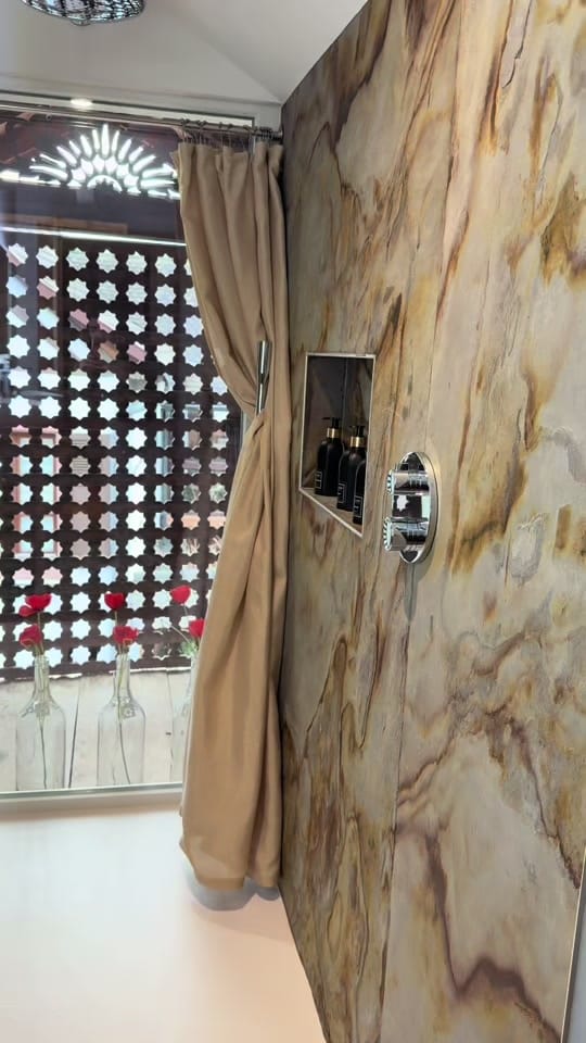 Post 7 by Slate Lite France on TikTok (video)