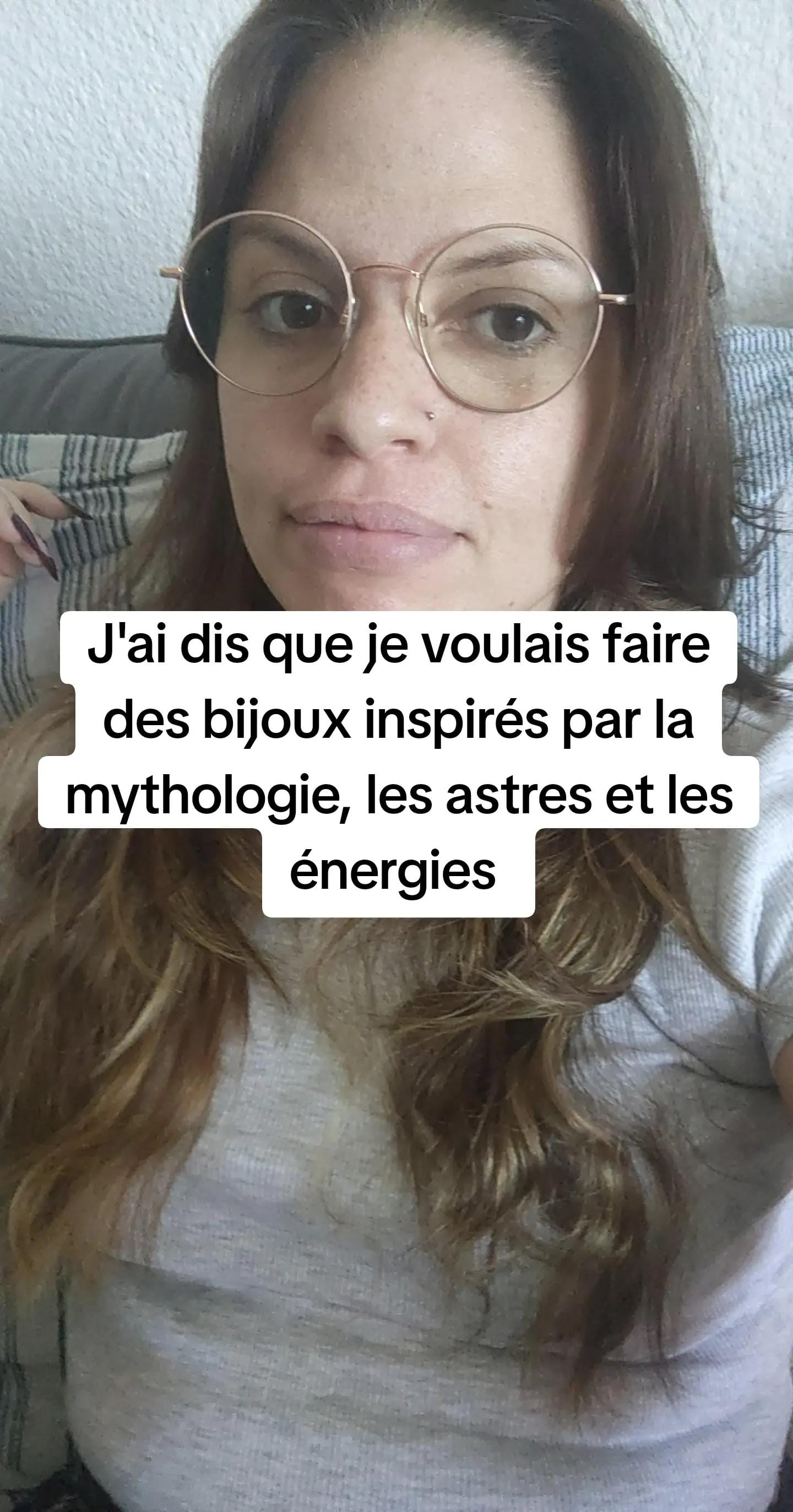 Post 1 by L'atelier de June • com 🌙🇷🇪 on TikTok (video)