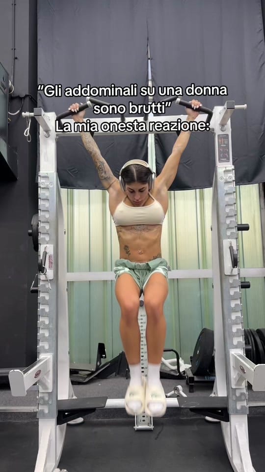 Post 5 by Eleonora Sabatino🖤 on TikTok (video)