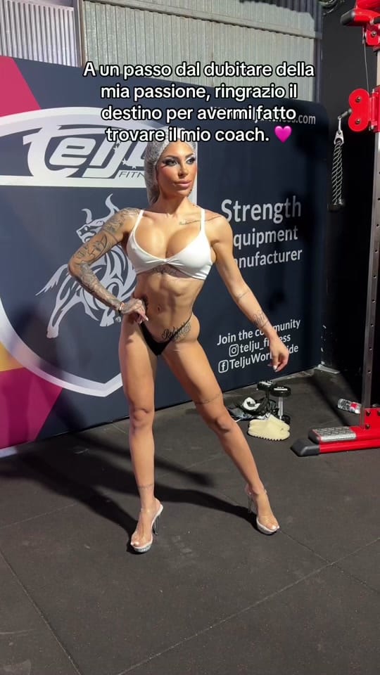 Post 6 by Eleonora Sabatino🖤 on TikTok (video)