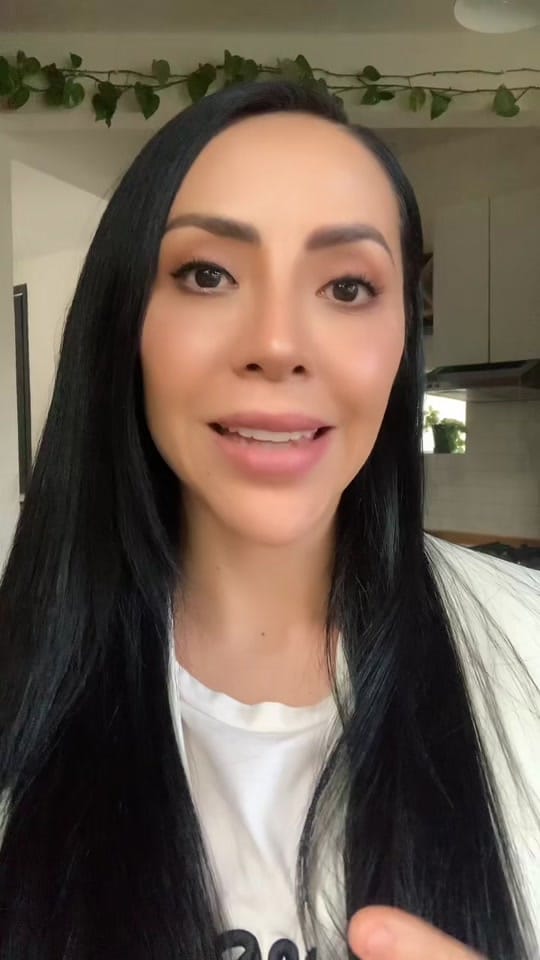 Post 2 by Dra Gaby Rueda on TikTok (video)