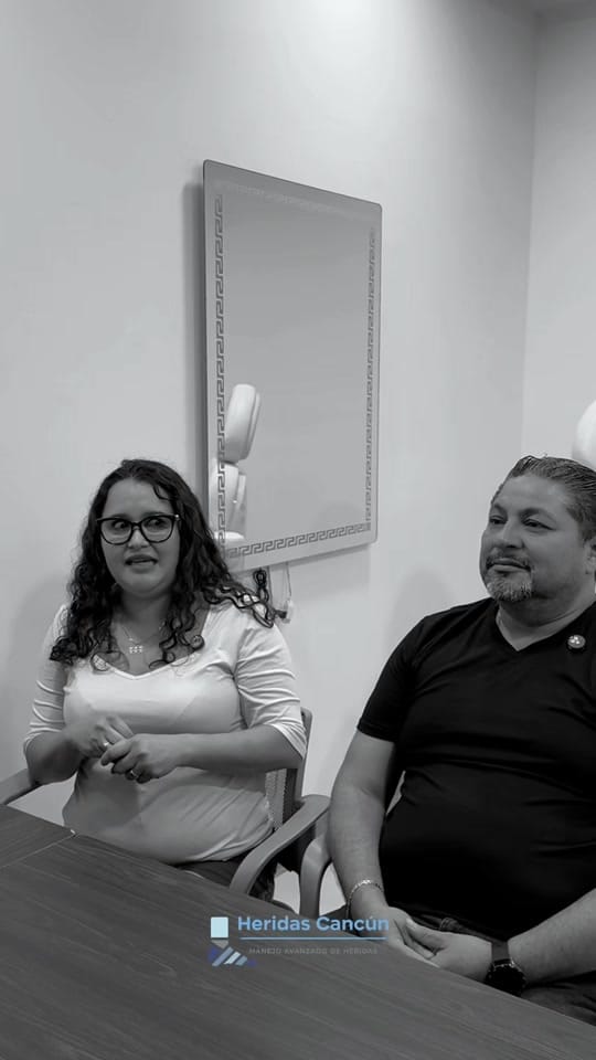 Post 3 by Dr. Alejandro Jiménez Cirujano on TikTok (video)