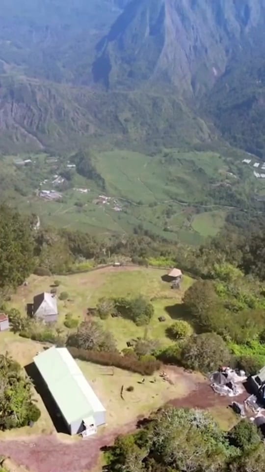 Post 6 by Top resto Réunion on TikTok (video)