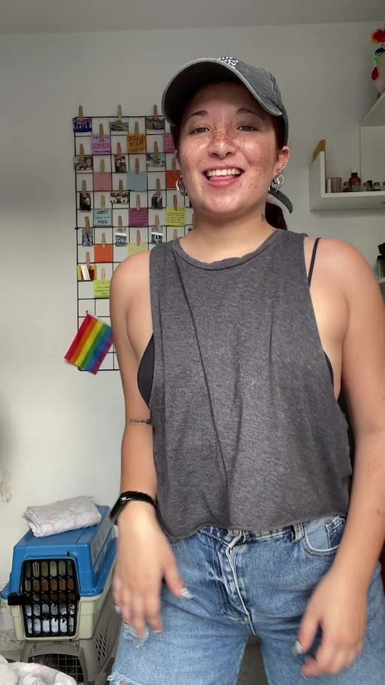 Post 5 by Dania 🐈 on TikTok (video)