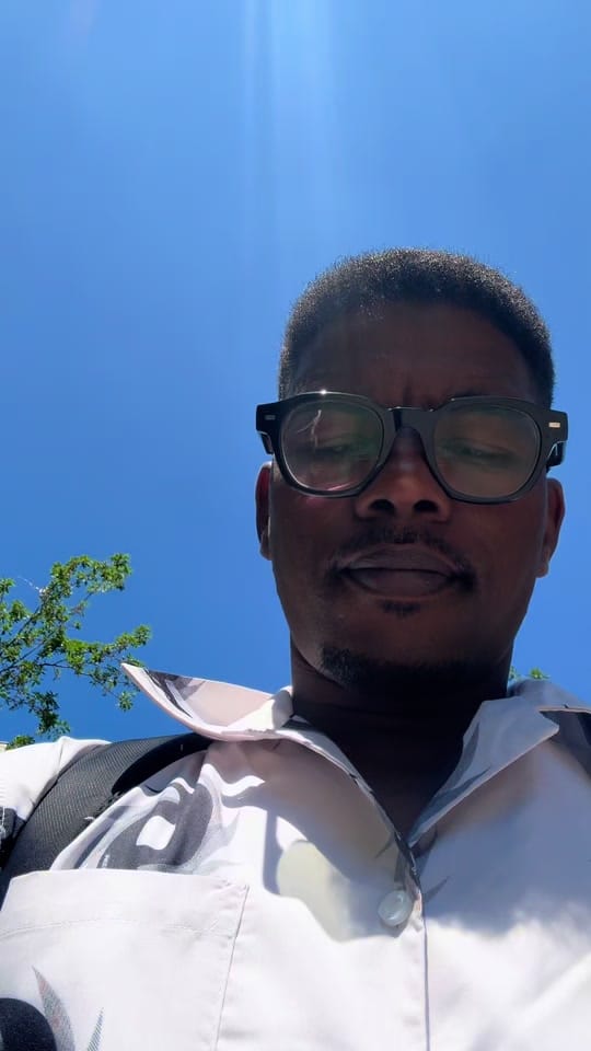 Post 3 by ✧ 𝗠𝗼𝗺𝗼𝘁𝗲𝗰𝗵 ✧ 🎥 on TikTok (video)