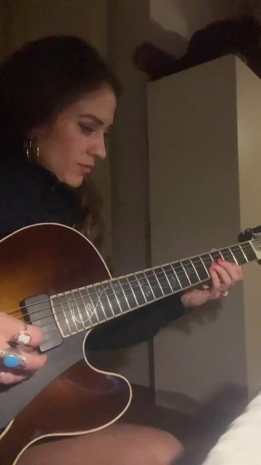 Post 8 by Eleonora Strino - official on TikTok (video)