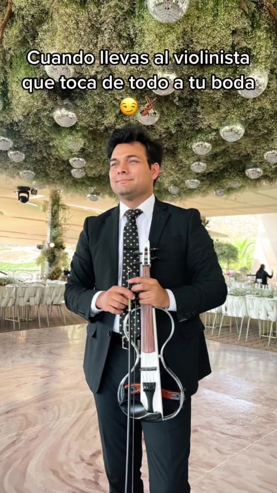 Post 10 by Violinista.FideVelarde on TikTok (video)
