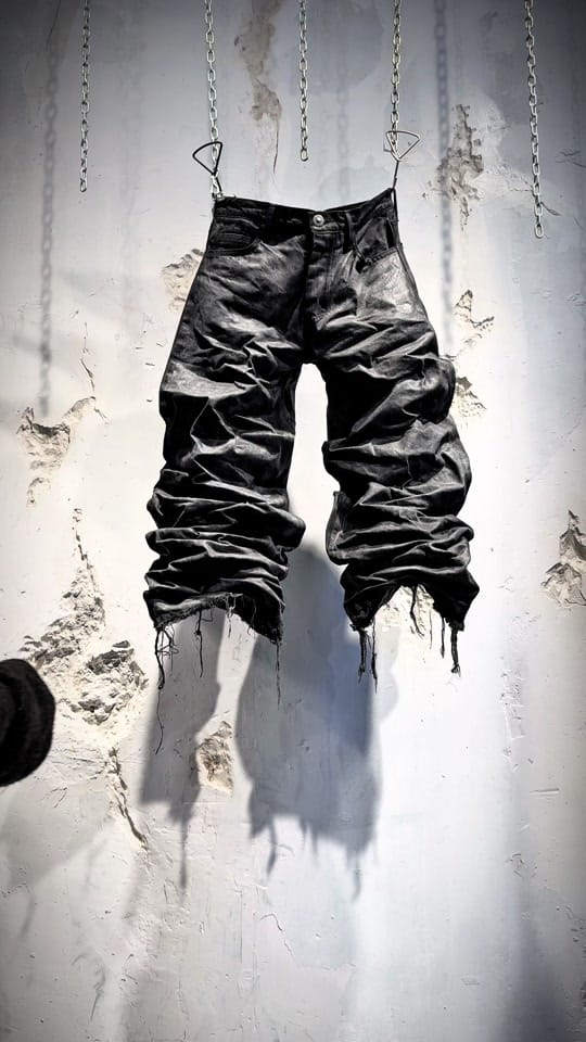 Post 8 by Paradoxe Paris on TikTok (video)
