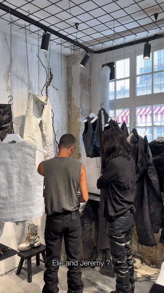 Post 1 by Paradoxe Paris on TikTok (video)