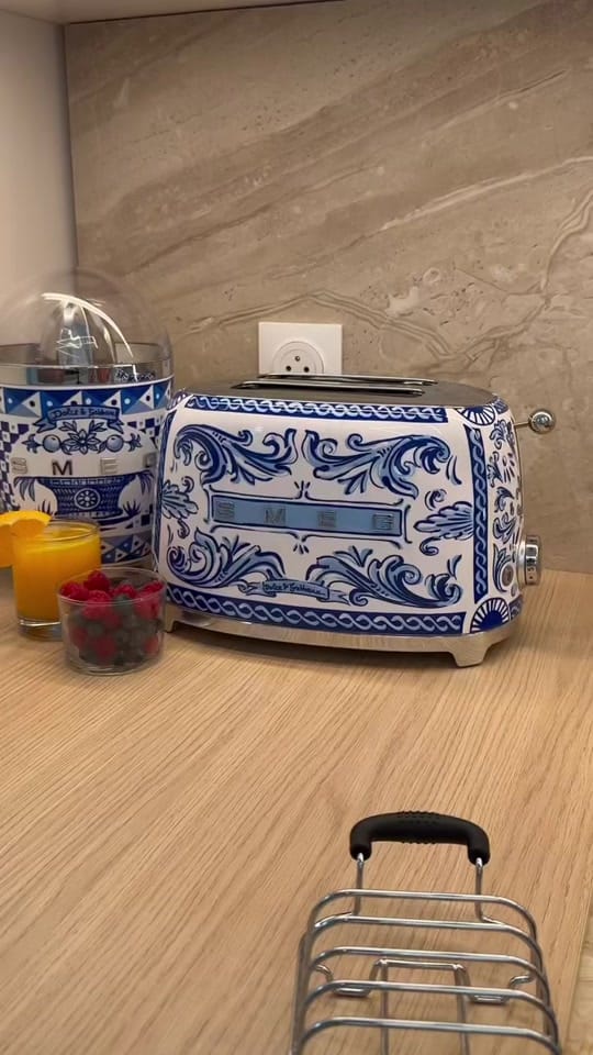Post 1 by SmegstoreParis-DAYLAC on TikTok (video)