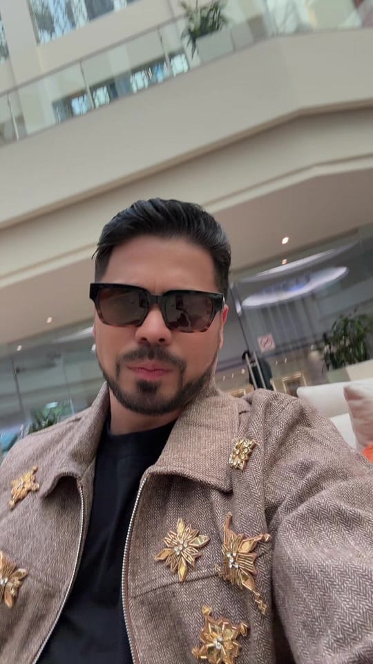 Post 6 by Andy Rave on TikTok (video)