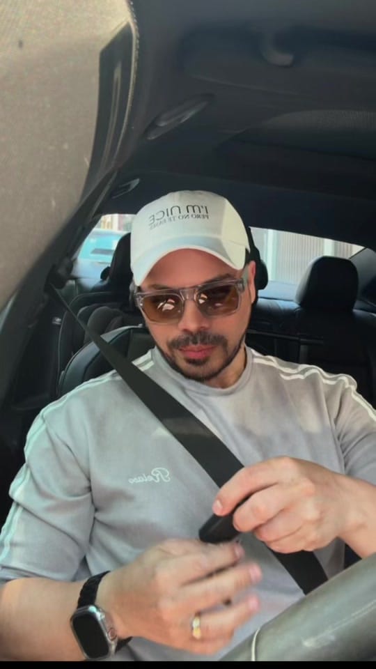 Post 3 by Andy Rave on TikTok (video)