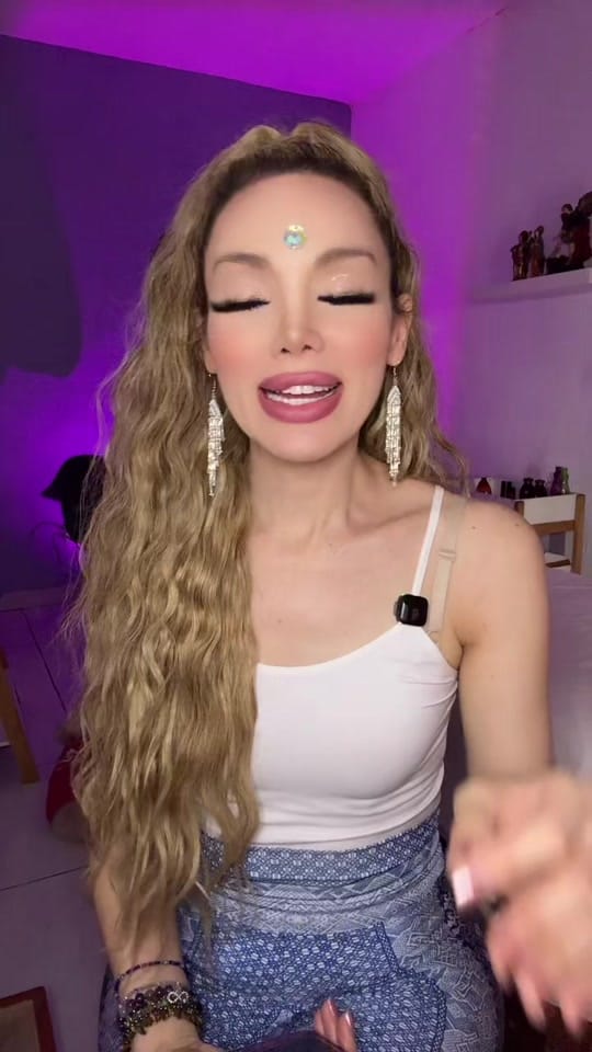 Post 7 by Divina Hada Angelical on TikTok (video)