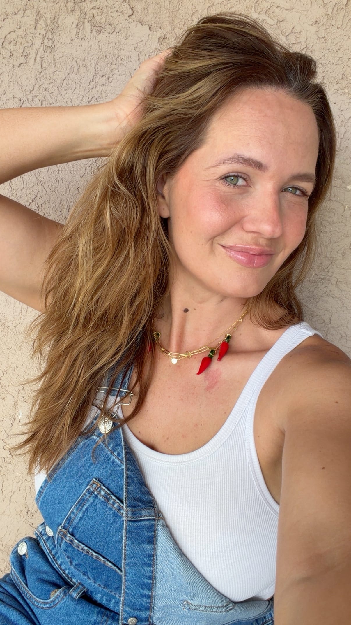 Post 2 by Louissa Bluth on TikTok (video)