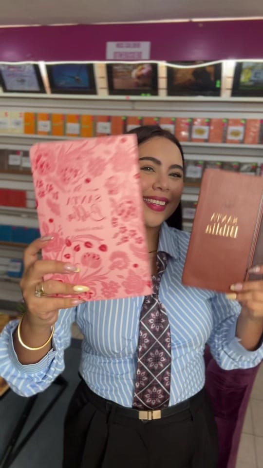 Post 8 by Librería Levítico on TikTok (video)