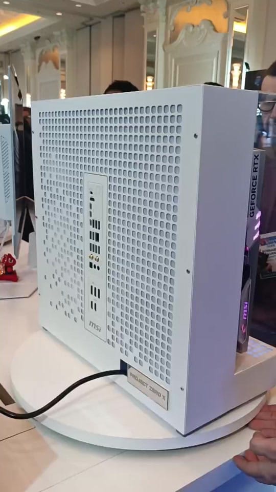 Post 9 by MSI France on TikTok (video)
