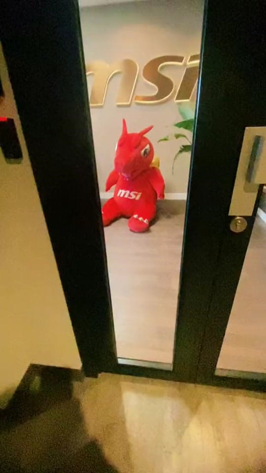 Post 10 by MSI France on TikTok (video)