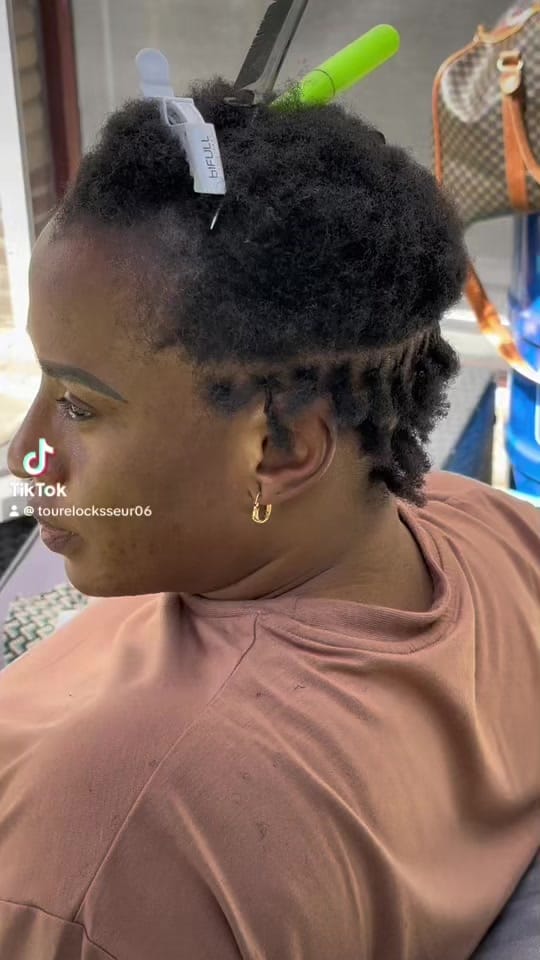 Post 10 by IST LE VAINQUEUR TOURE 🇬🇳 on TikTok (video)