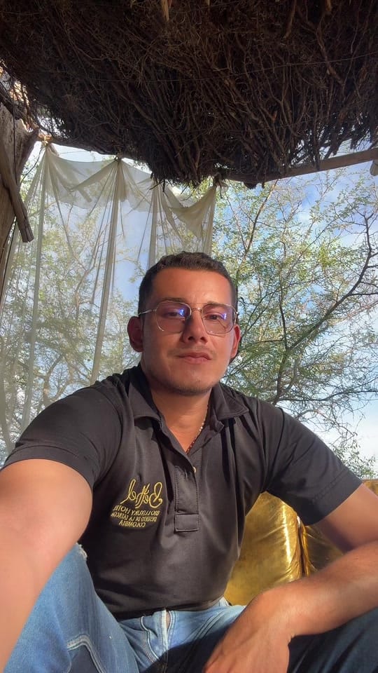 Post 8 by Felipe Tovar on TikTok (video)