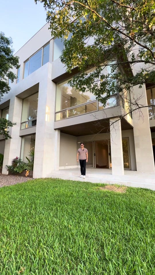 Post 9 by HouseInmuebles on TikTok (video)