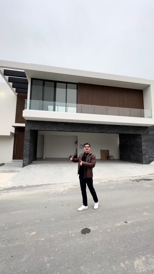 Post 8 by HouseInmuebles on TikTok (video)