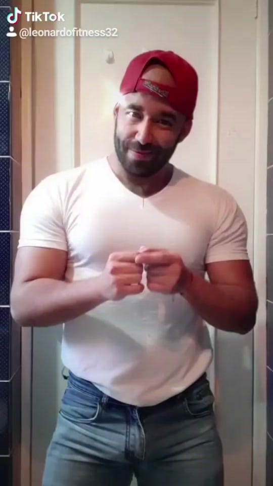 Post 3 by Leonardo Villanueva on TikTok (video)