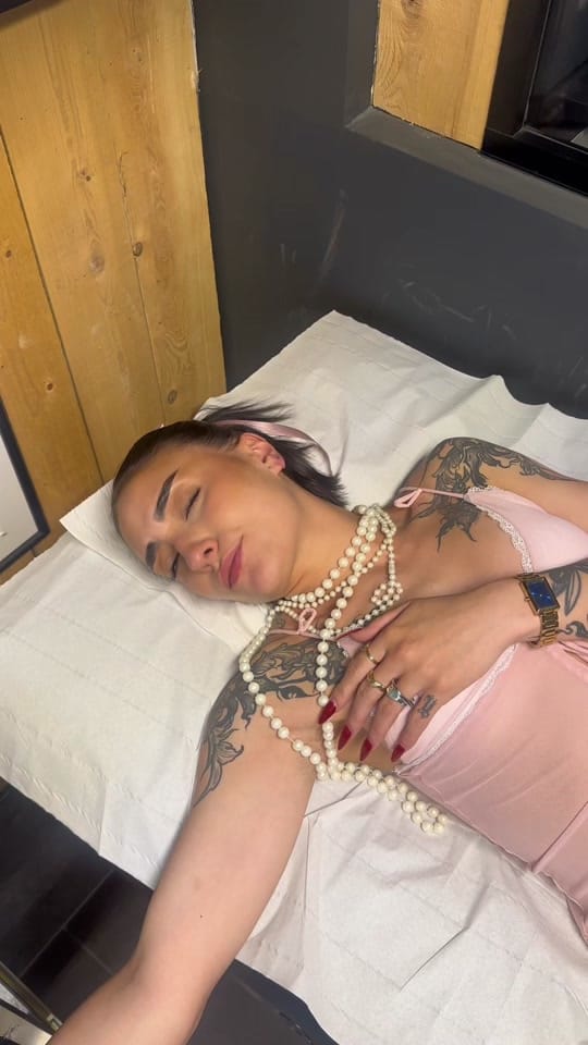 Post 1 by SORRY MOM TATOUAGE on TikTok (video)