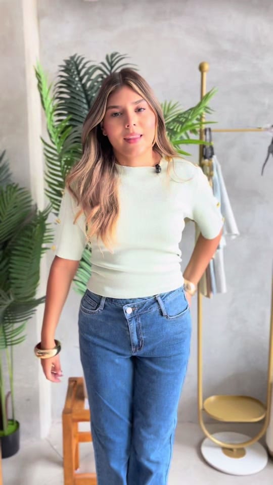 Post 2 by Euforia Clothing on TikTok (video)