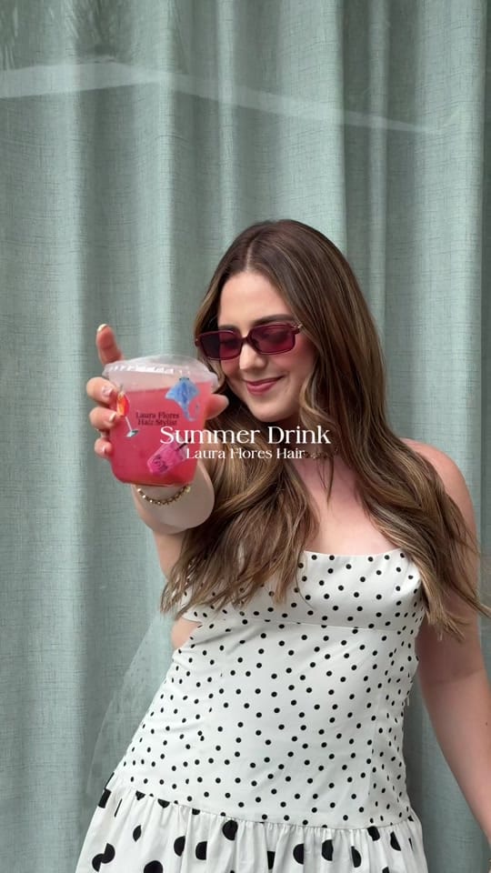 Post 2 by Laura Flores Hair Stylist on TikTok (video)