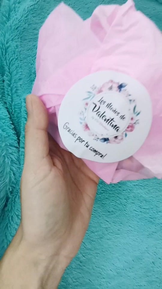 Post 8 by Eleboutique on TikTok (video)