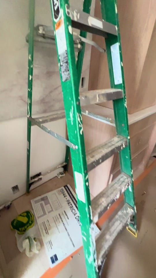 Post 2 by Chichi Charlie on TikTok (video)